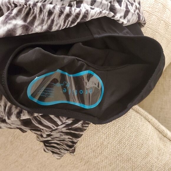 NEW Profile by Gottex Shibori Flyaway One Piece - Picture 13 of 14